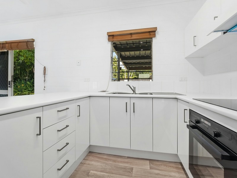 1 Derby Street, Yorkeys Knob QLD 4878