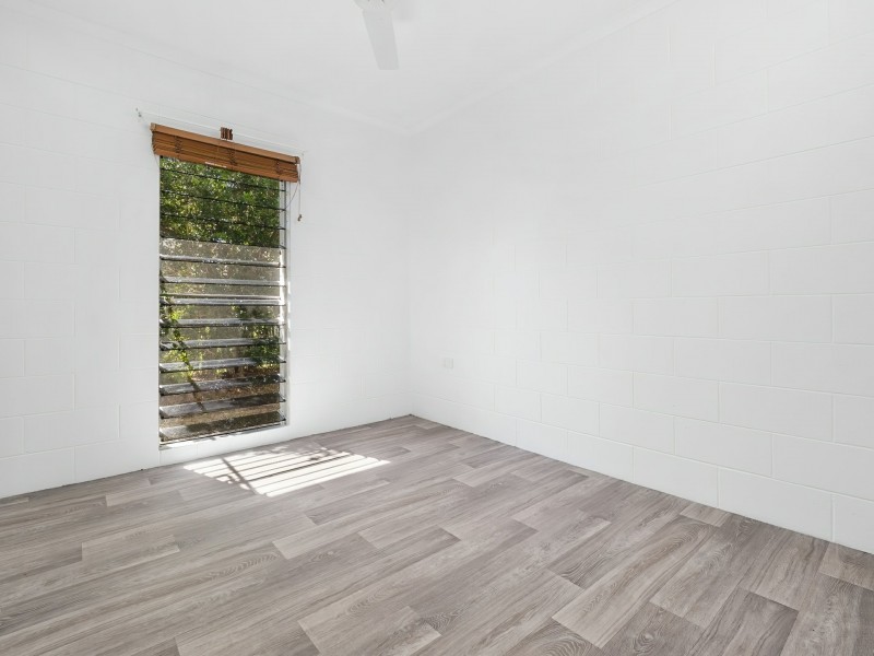 1 Derby Street, Yorkeys Knob QLD 4878