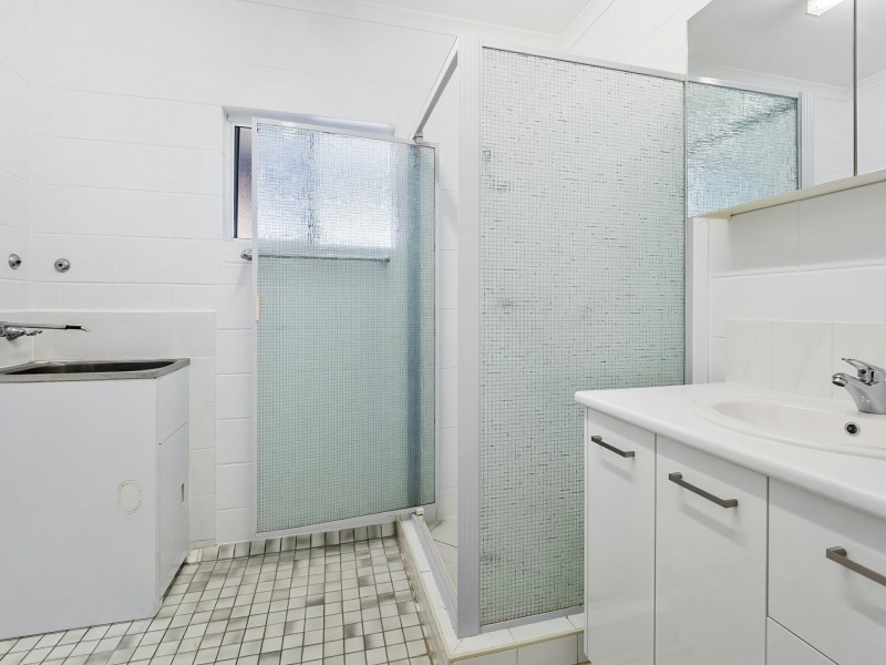 1 Derby Street, Yorkeys Knob QLD 4878