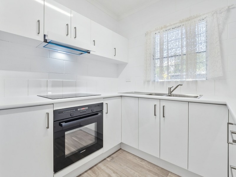 1 Derby Street, Yorkeys Knob QLD 4878