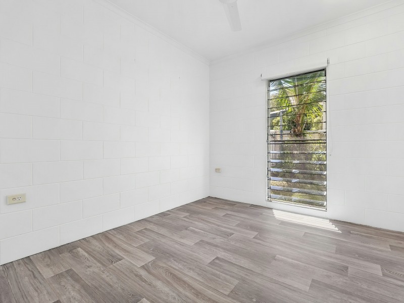 1 Derby Street, Yorkeys Knob QLD 4878