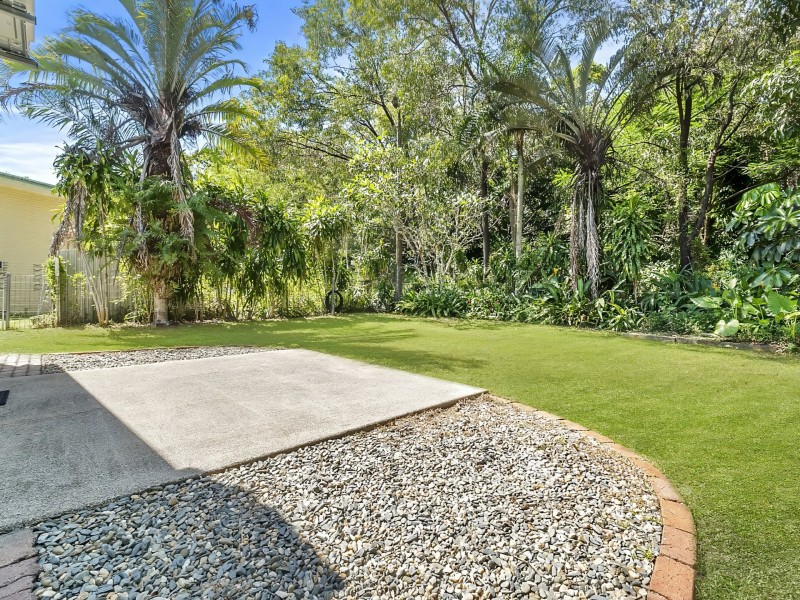 1 Derby Street, Yorkeys Knob QLD 4878