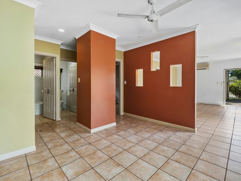 11 Feathertop Close, Smithfield QLD 4878