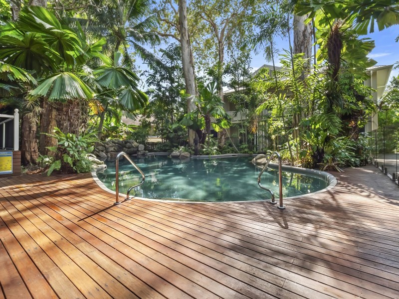 206/6 Triton Street, Palm Cove QLD 4879
