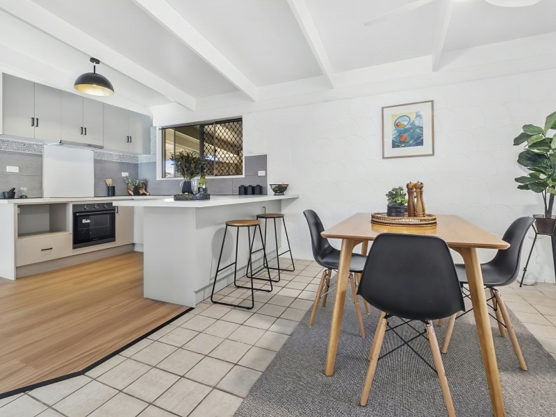 20 Carolyn Close, Yorkeys Knob QLD 4878