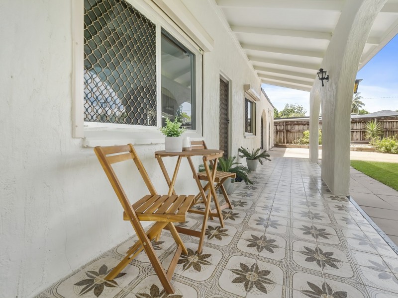 20 Carolyn Close, Yorkeys Knob QLD 4878