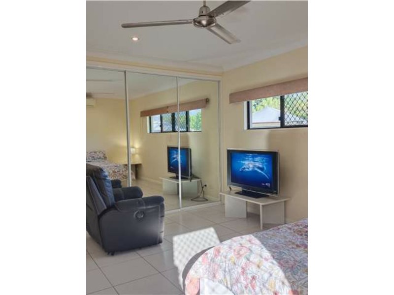 3a Kaban Grove, Trinity Park QLD 4879