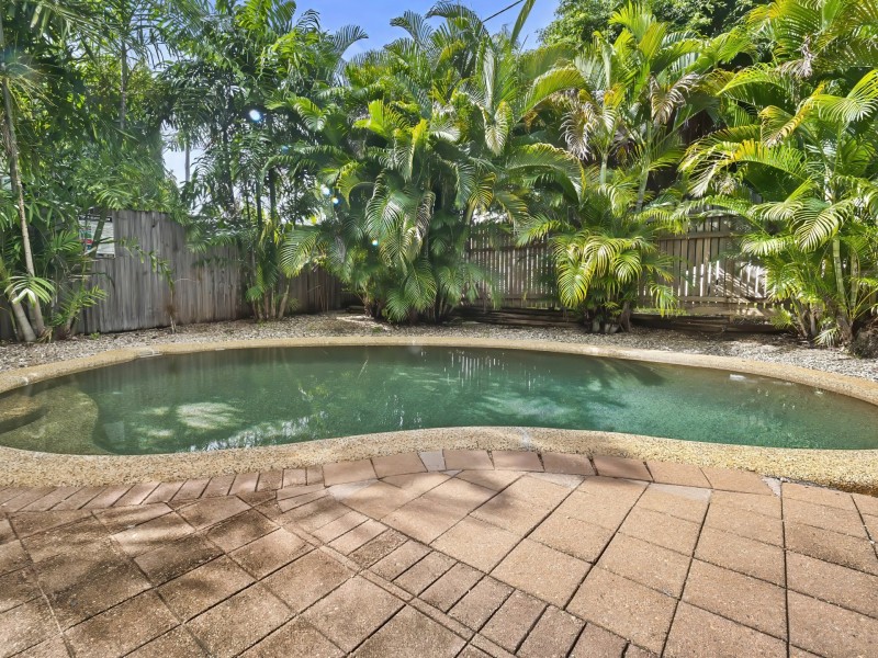 9/3-5 Tenni Street, Redlynch QLD 4870
