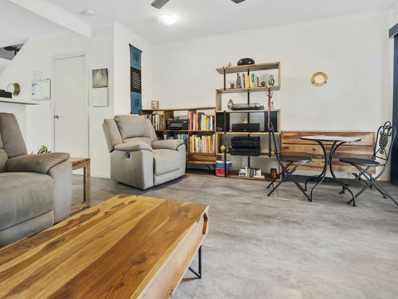 9/3-5 Tenni Street, Redlynch QLD 4870