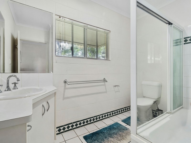 9/3-5 Tenni Street, Redlynch QLD 4870