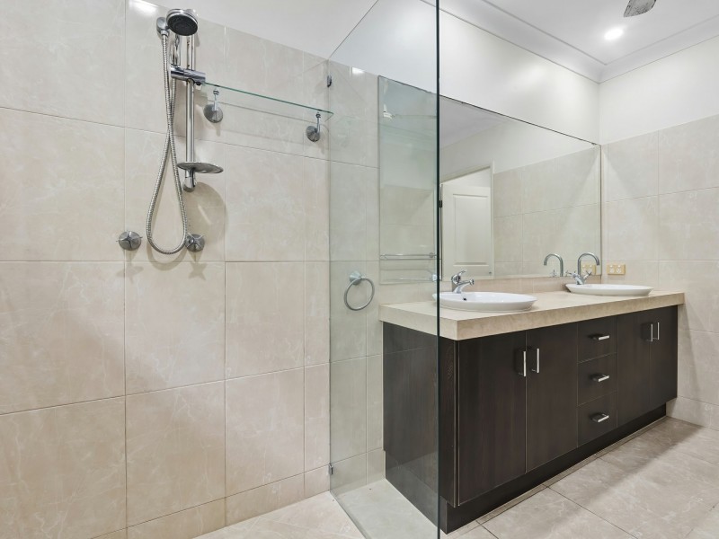 14 Barrier Close, Clifton Beach QLD 4879