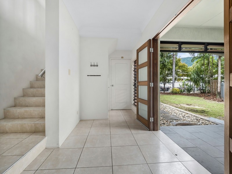14 Barrier Close, Clifton Beach QLD 4879