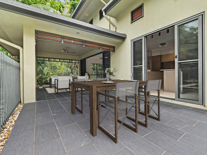 14 Barrier Close, Clifton Beach QLD 4879