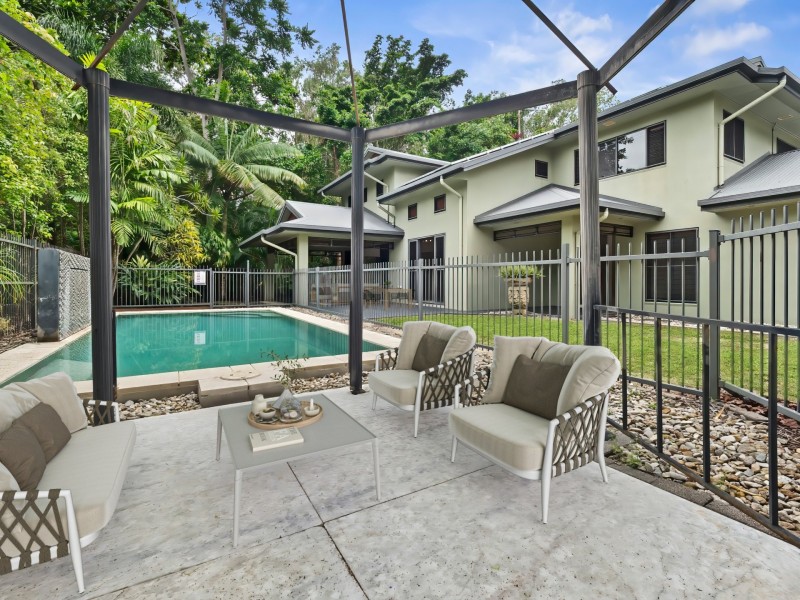 14 Barrier Close, Clifton Beach QLD 4879
