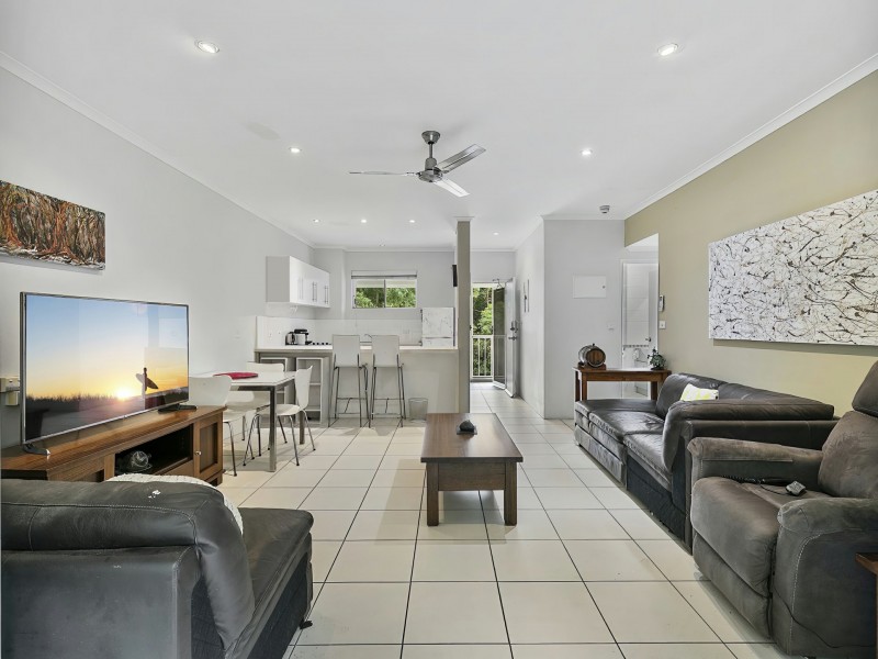 241/305-341 Coral Coast Drive, Palm Cove QLD 4879
