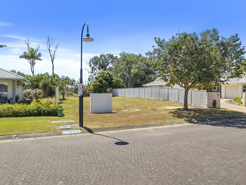 37 Parkinson Avenue, Kewarra Beach QLD 4879