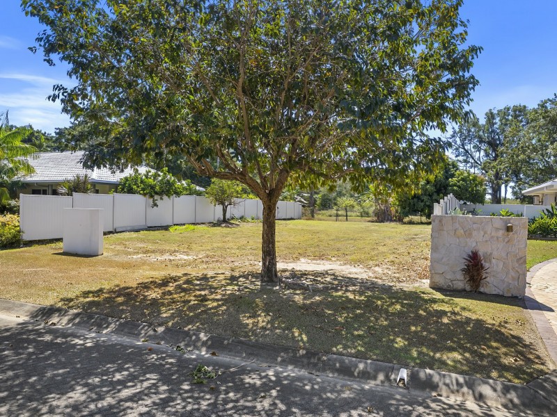 37 Parkinson Avenue, Kewarra Beach QLD 4879