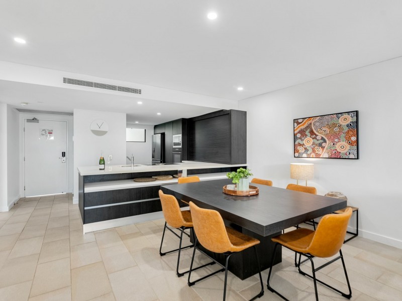 418/5 Triton Street, Palm Cove QLD 4879