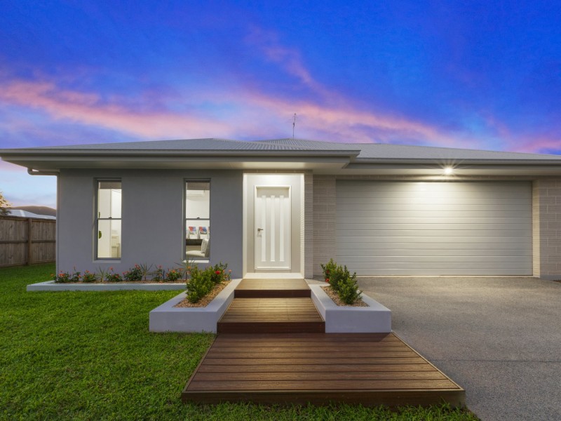 1 Master Circuit, Trinity Beach QLD 4879