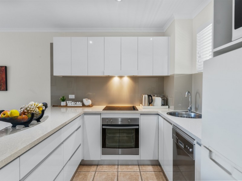 408/305 Coral Coast Drive, Palm Cove QLD 4879