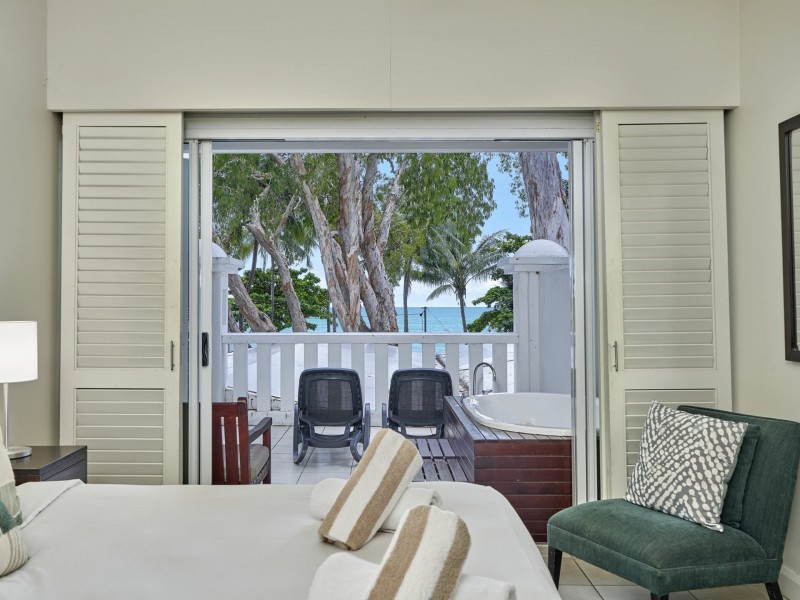 1221-1222/123-127 Williams Esplanade, Palm Cove QLD 4879