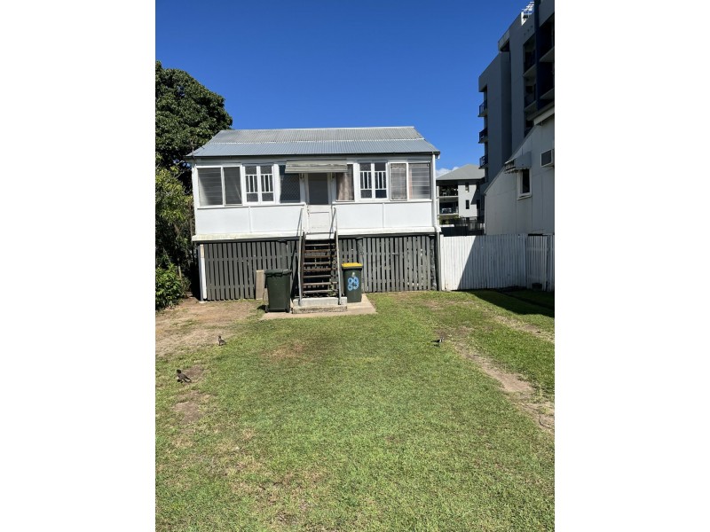 89 McLeod St, Cairns City QLD 4870