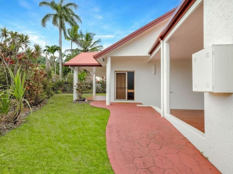 27 Saddle Mountain Rd, Smithfield QLD 4878