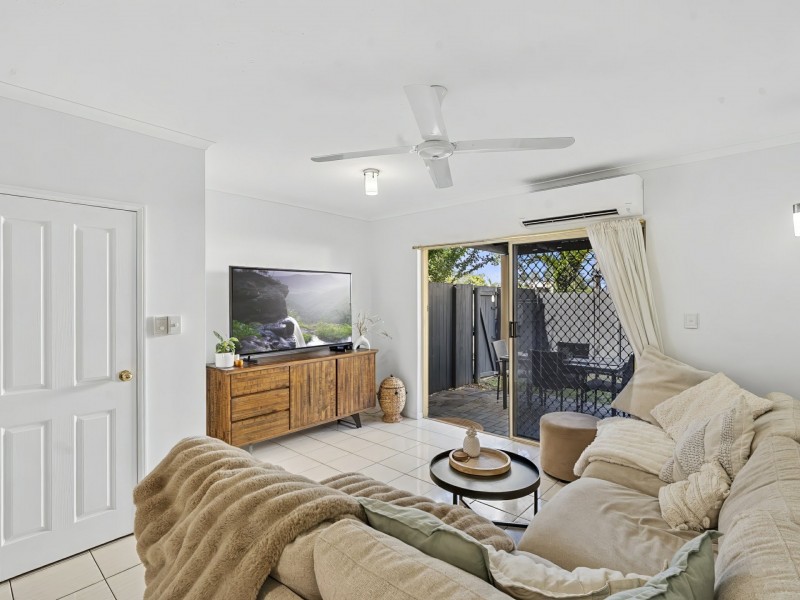 2/19 Rutherford Street, Yorkeys Knob QLD 4878