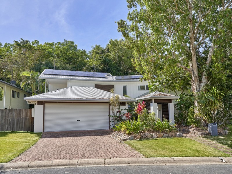 12 Barrier Close, Clifton Beach QLD 4879