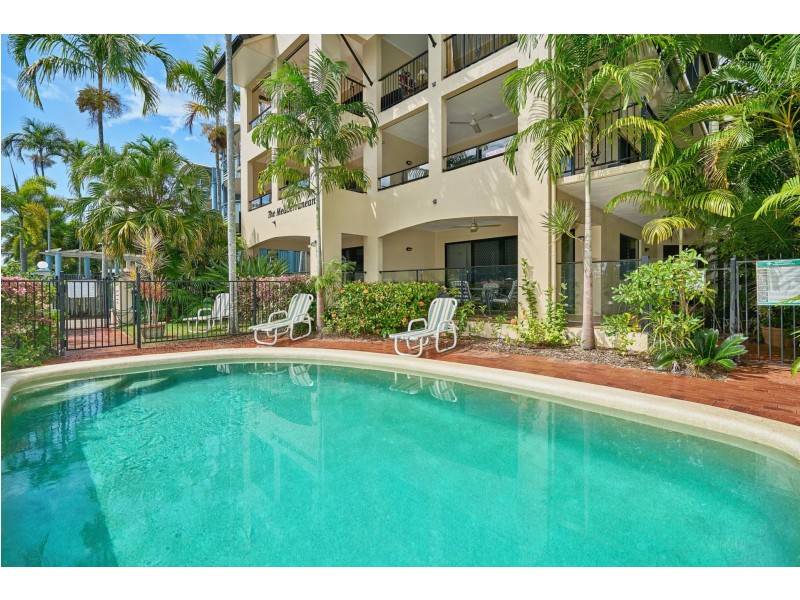2/77 Sims Esplanade, Yorkeys Knob QLD 4878