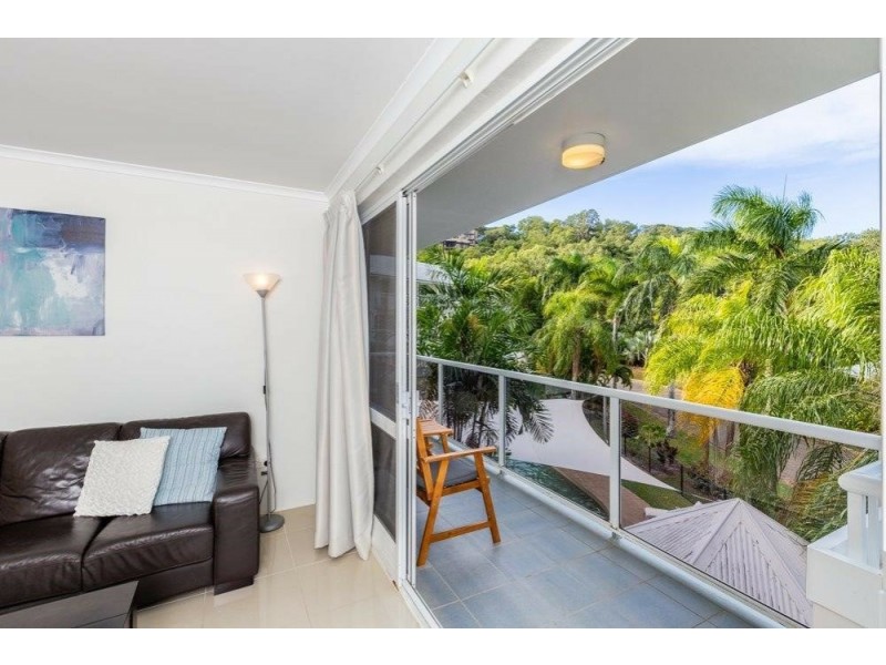 126/305 Coral Coast Drive, Palm Cove QLD 4879