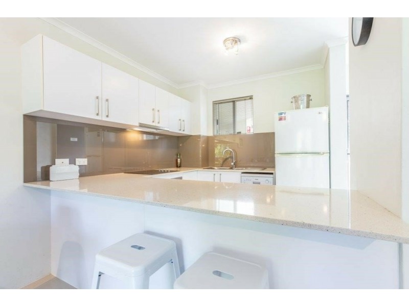 126/305 Coral Coast Drive, Palm Cove QLD 4879