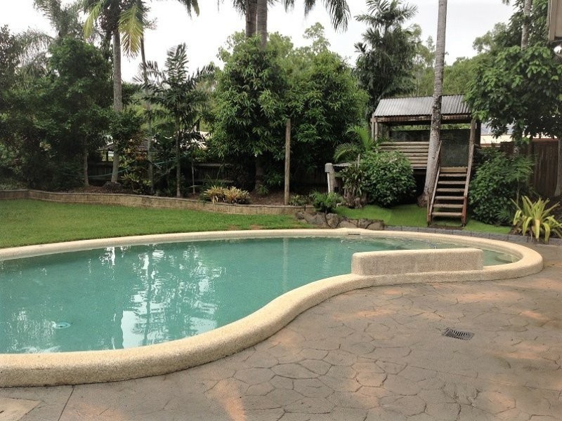 2 Isaac Smith Close, Kewarra Beach QLD 4879