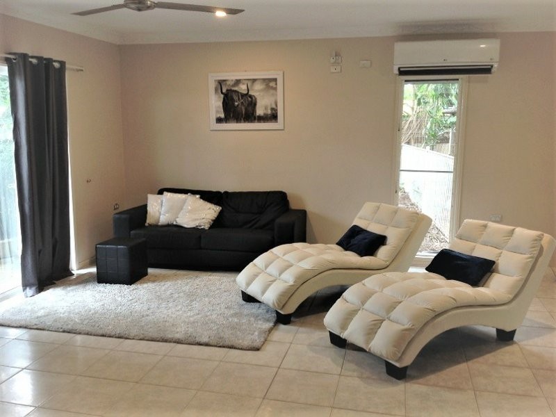 2 Isaac Smith Close, Kewarra Beach QLD 4879