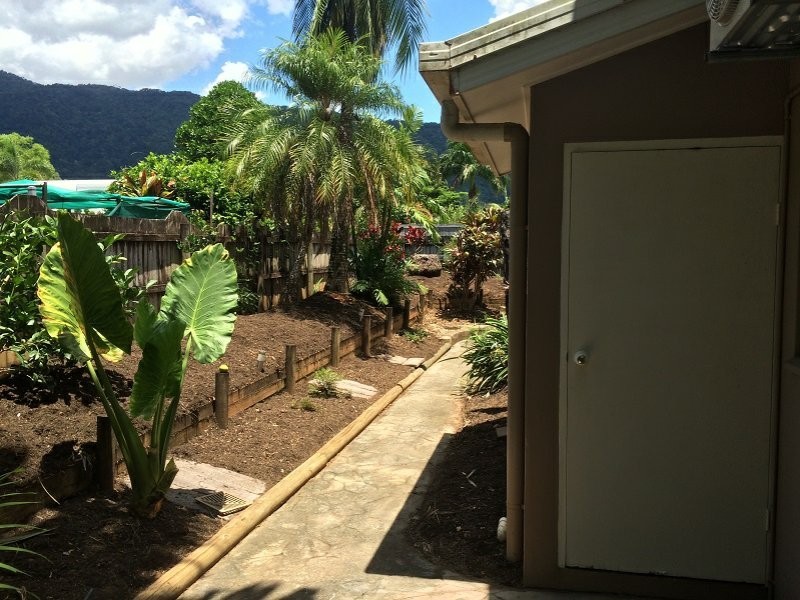 2 Isaac Smith Close, Kewarra Beach QLD 4879