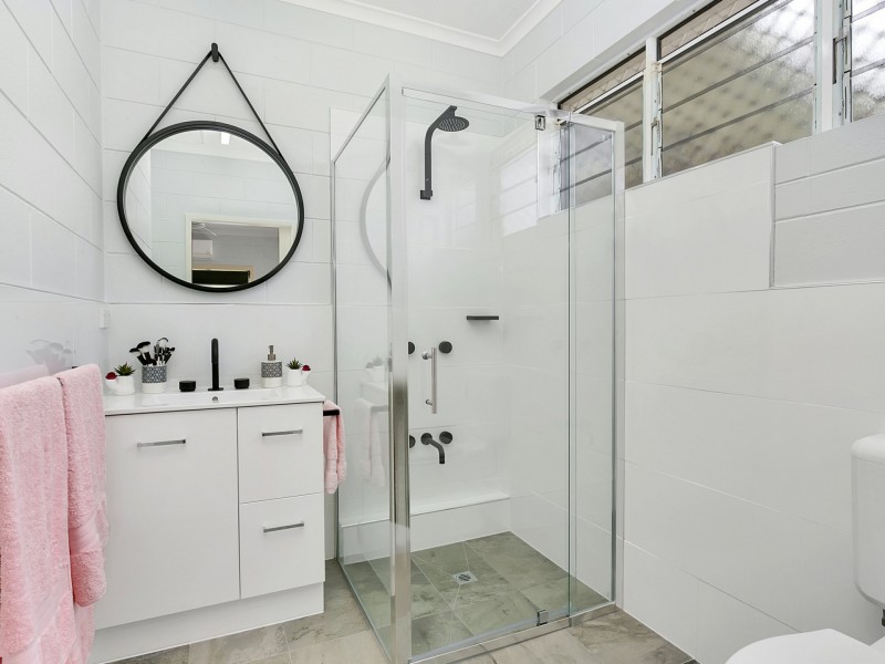 Unit 3/16-18 Brooks Street, Whitfield QLD 4870