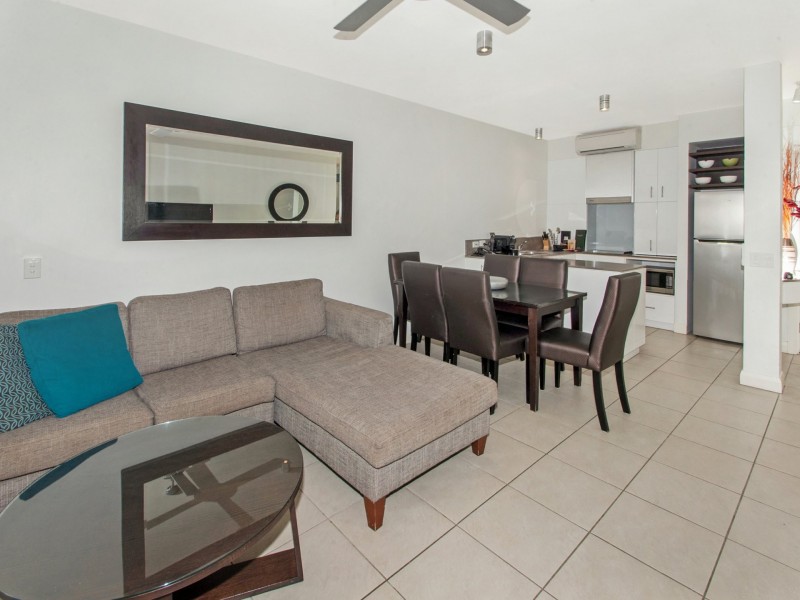 Apartment 3313-3314/123-127 Williams Esplanade, Palm Cove QLD 4879