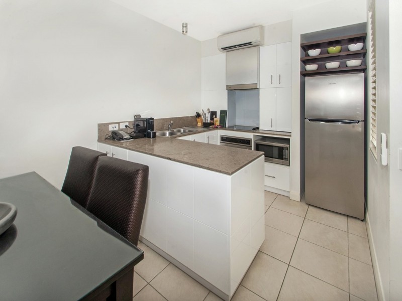 Apartment 3313-3314/123-127 Williams Esplanade, Palm Cove QLD 4879