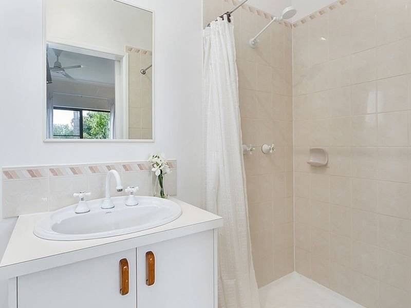 13 Saxon Street, Clifton Beach QLD 4879