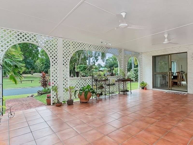 13 Saxon Street, Clifton Beach QLD 4879