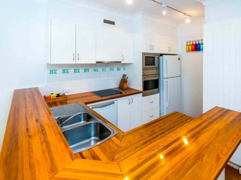 Apartment 9/111-117 Williams Esplanade, Palm Cove QLD 4879