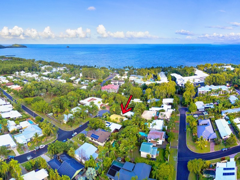 7 Lambus Street, Palm Cove QLD 4879