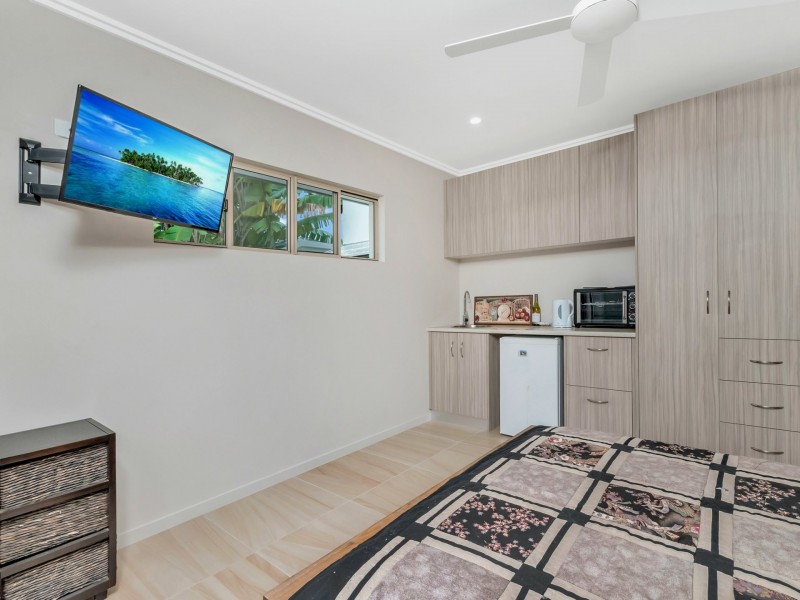 95 Cascade Boulevard, Palm Cove QLD 4879