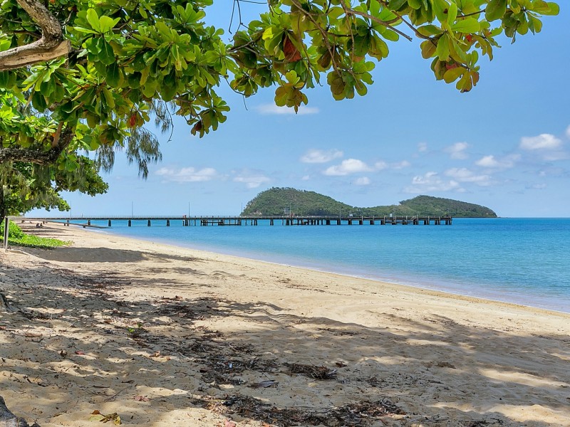 95 Cascade Boulevard, Palm Cove QLD 4879