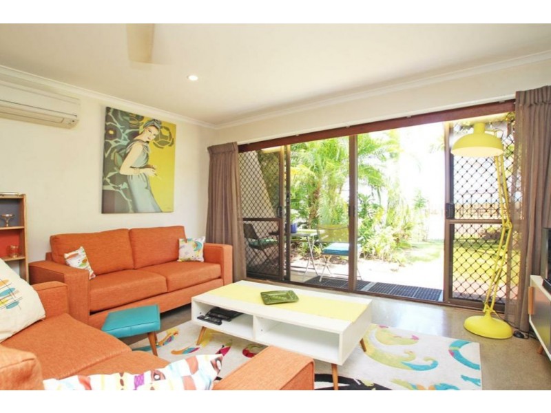 4/35 Sims Esplanade, Yorkeys Knob QLD 4878