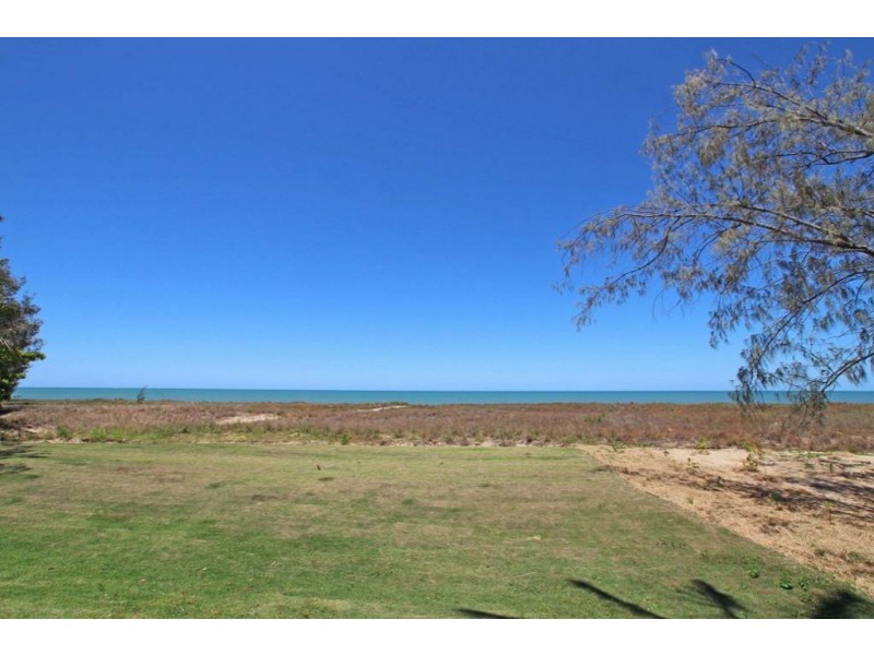 4/35 Sims Esplanade, Yorkeys Knob QLD 4878