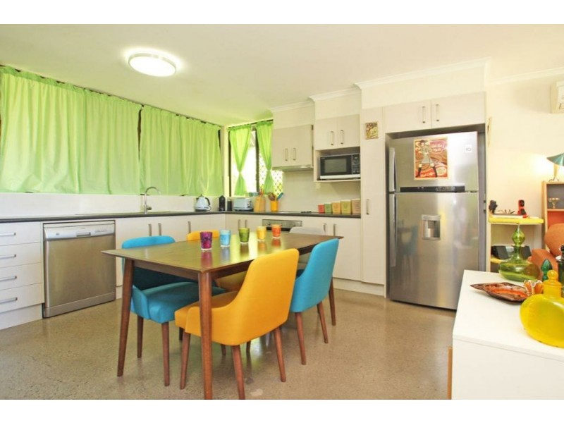 4/35 Sims Esplanade, Yorkeys Knob QLD 4878
