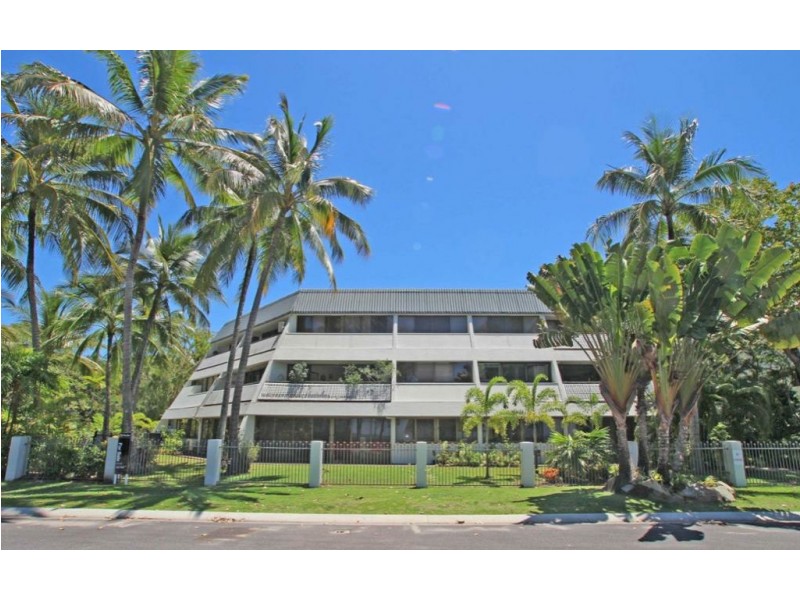 4/35 Sims Esplanade, Yorkeys Knob QLD 4878