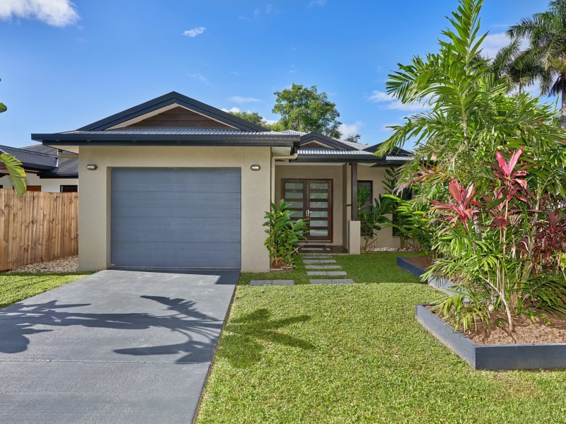 95a Cedar Road, Palm Cove QLD 4879