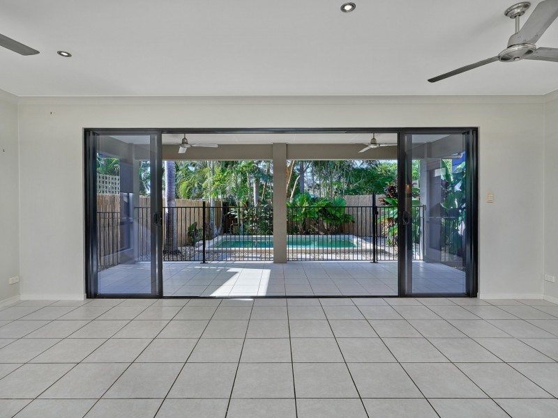 95a Cedar Road, Palm Cove QLD 4879